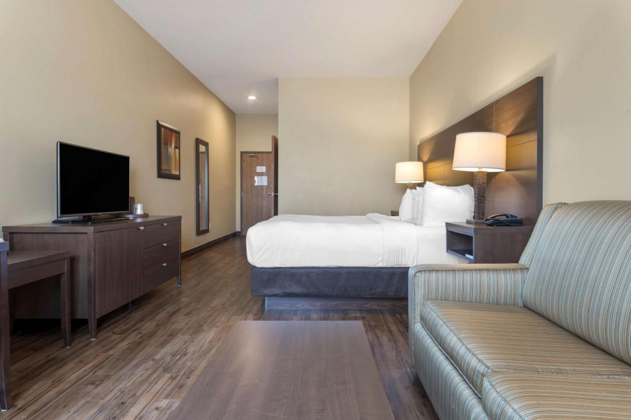 Best Western Plus Saint John Hotel & Suites Exterior foto
